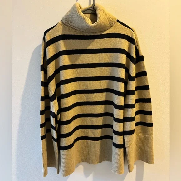 WEWOREWHAT Striped Turtleneck in Oat/Black - Picture 4 of 10